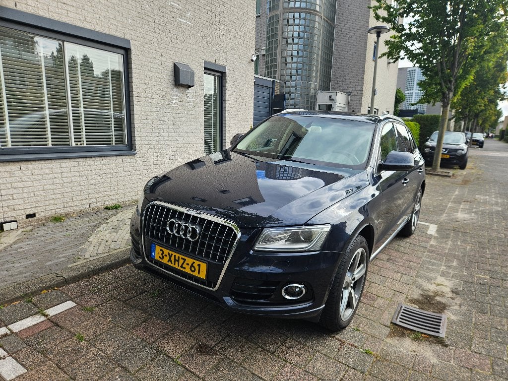 Audi Q5 3.0 TFSI Quattro| Lage KM | Pano | Unieke uitvoering, Automaat, Beige, Blauw, 1949 kg