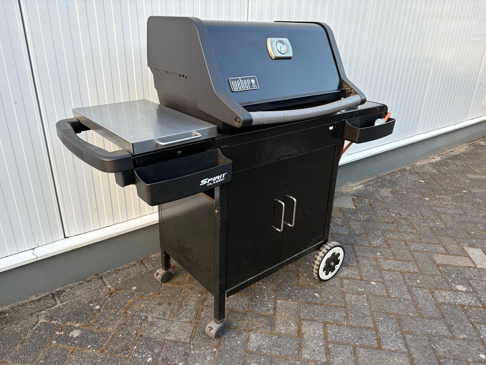 Foto 6 van Weber Spirit Classic Gasbarbecue - Zwart