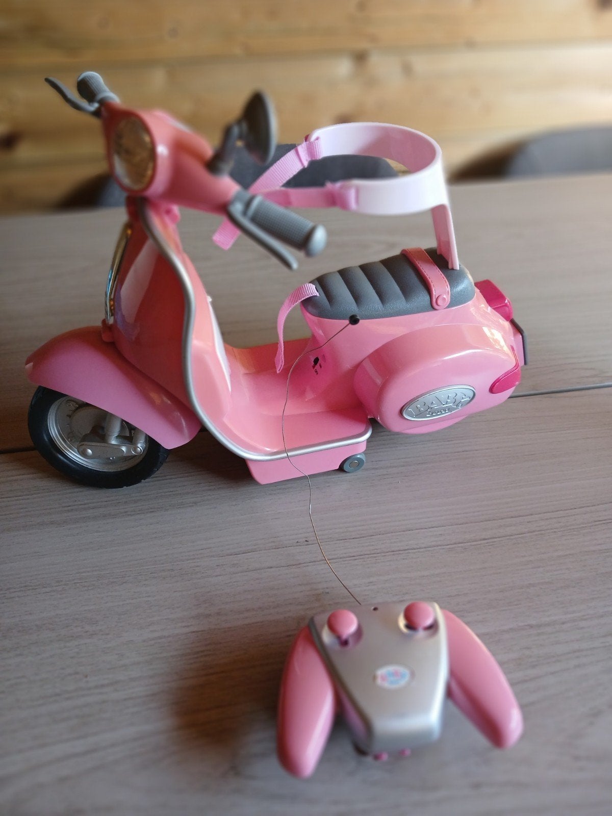 Baby Born Roze Scooter met Afstandsbediening, Ophalen of Verzenden, Afstandsbediening