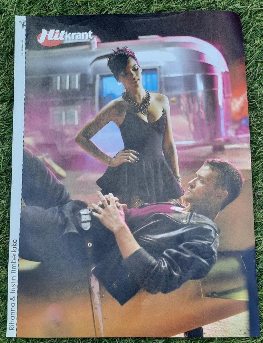 Poster A4 Hitkrant 2007 Rihanna & Justin Timberlake, Verzamelen, A4 of kleiner, Ophalen of Verzenden, Muziek, Rechthoekig Staand