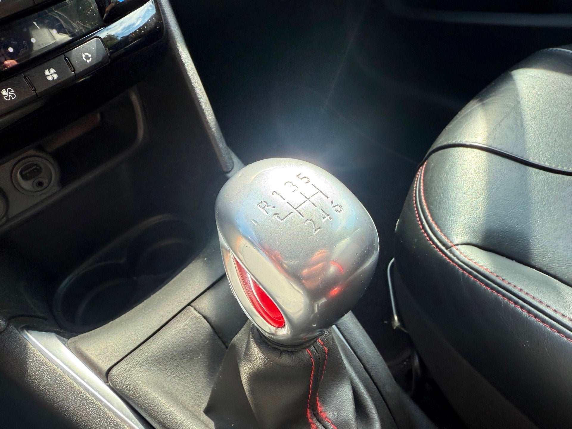 Foto 19 van Peugeot 208 1.6 THP GTi|Airco|Navigatie|Apk