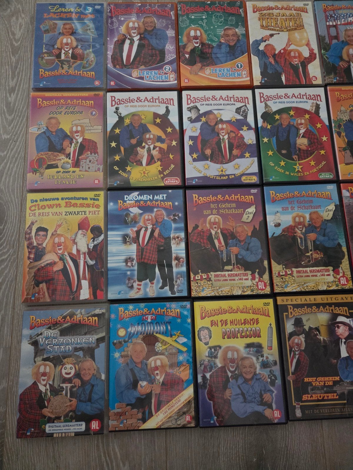 Bassie en Adriaan - 21x verschillende dvd's, Cd's en Dvd's, Alle leeftijden, Ophalen of Verzenden, Zo goed als nieuw