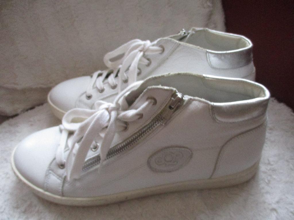 sneakers Aqa mt 42, Kleding | Dames, Schoenen, Wit, Aqa, Ophalen of Verzenden, Sneakers of Gympen