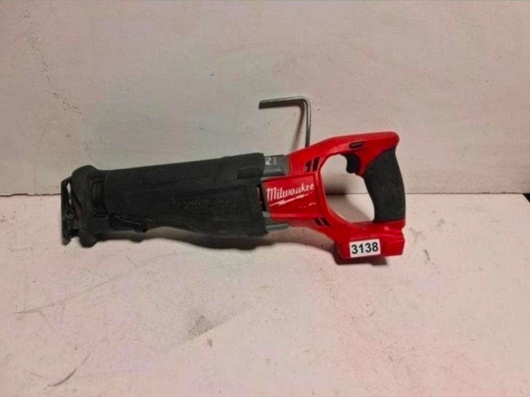 Milwaukee m18 accu reciprozaag 18V body, Ophalen of Verzenden, Milwaukee, N.v.t, N.v.t