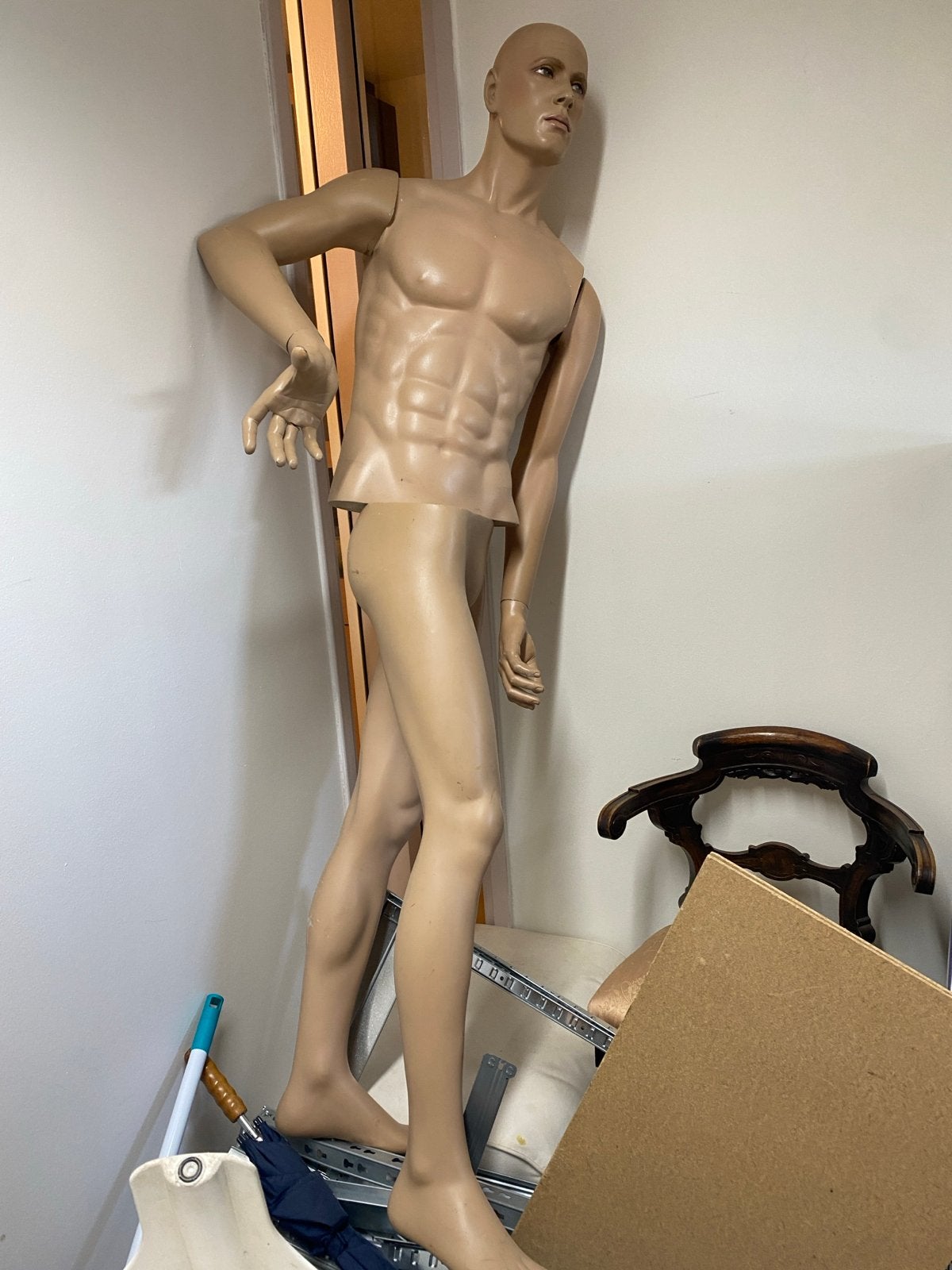Paspop met voet - Ideaal voor etalage of kledingpresentatie, Hobby en Vrije tijd, Naaien en Fournituren, Ophalen of Verzenden