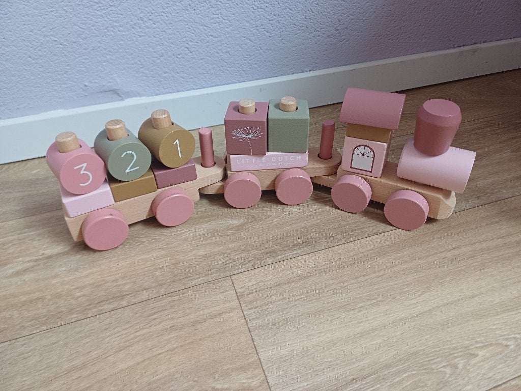 Little dutch trein, Kinderen en Baby's, Speelgoed | Houten speelgoed, Ophalen, Zo goed als nieuw, Duw- of Trekspeelgoed