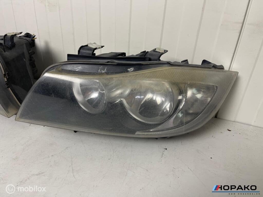 Koplampen set BMW 3 serie e90 e91 | Hallogeen | Vochtvrij, Auto-onderdelen, Verlichting, Gebruikt, Einsteinlaan 5 rijswijk, Bmw