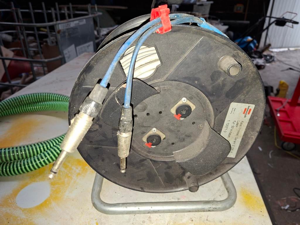 Luidsprekerkabel op haspel 50m - 2x 6,3mm jackplug, Ophalen