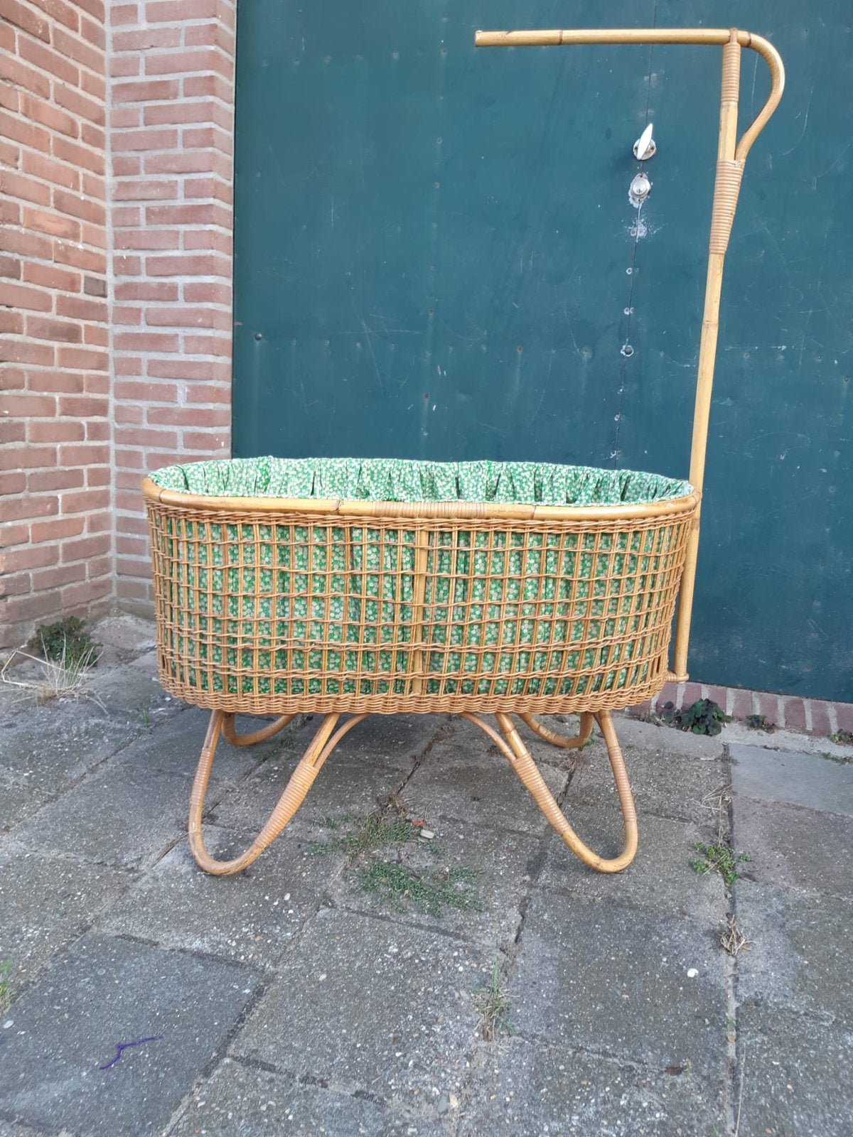 Vintage rotan wieg met bekleding, Ophalen, Gebruikt, Wieg