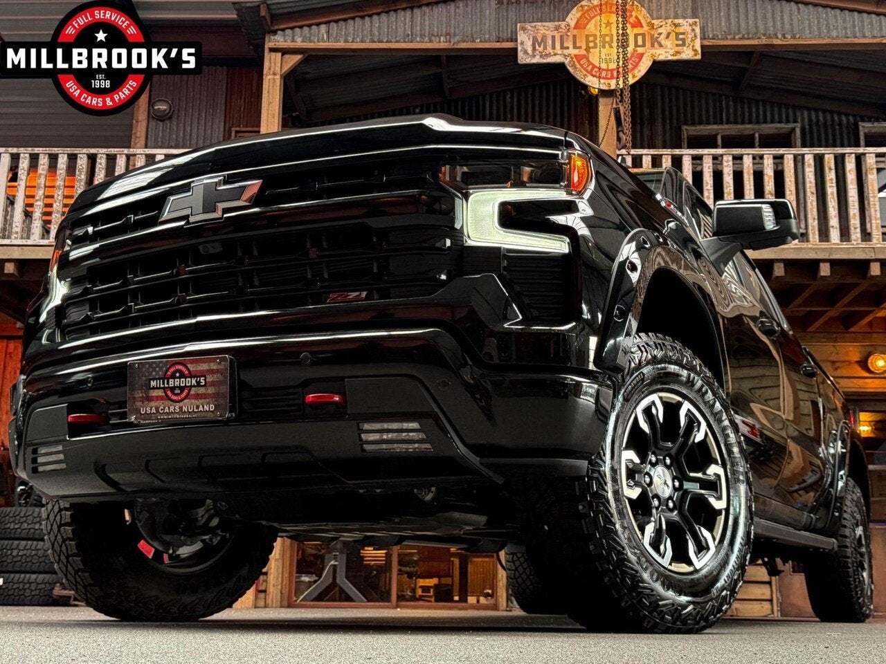 Chevrolet Silverado Z71 Trailboss 360 graden camera ., Auto's, Automaat, 8 cilinders, 4 stoelen, Zwart