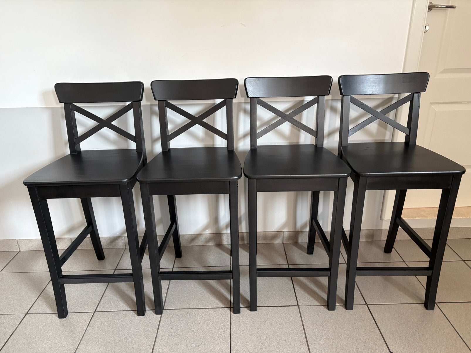 Barkrukken ikea ingoilf zwart 4 stuks, Ophalen, Gebruikt, Met voetsteun, 60 tot 90 cm