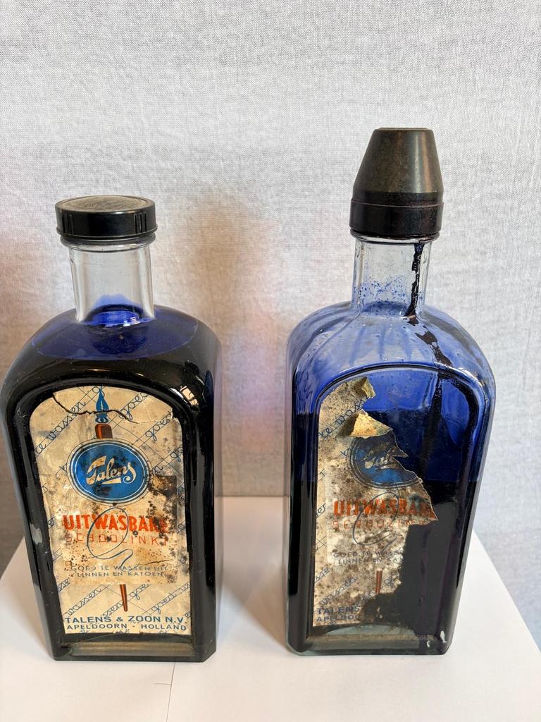 Oude Talens inktflessen – set van 2, Ophalen