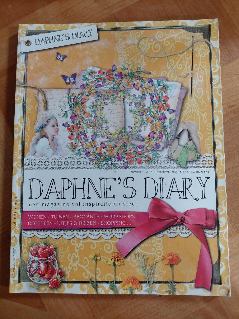 Daphne's Diary nr 4 van 2014, Boeken, Ophalen of Verzenden, Zo goed als nieuw, Muziek, Film of Tv