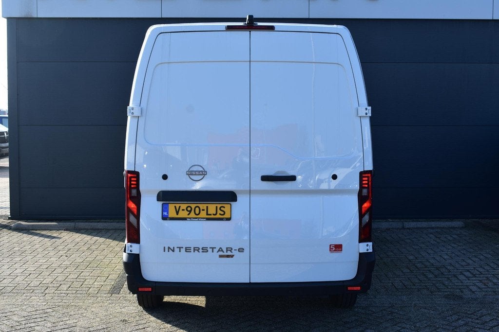 Nissan Interstar-e L2H2 Limited 87 kWh 140PK | Parkeersensor, 143 pk, Leder en Stof, Wit, Origineel Nederlands