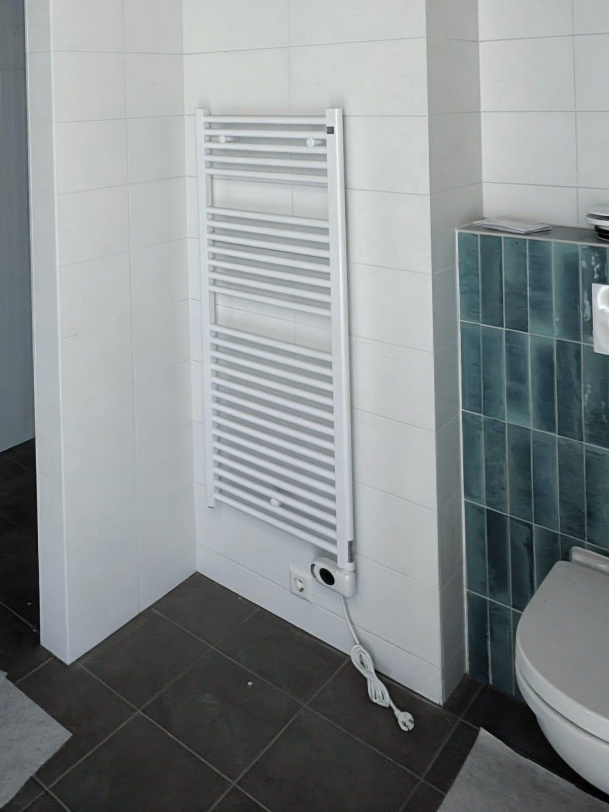 Zehnder Aura elektrische badkamer radiator 750W NIEUW, Ophalen, Radiator, Nieuw, Minder dan 60 cm