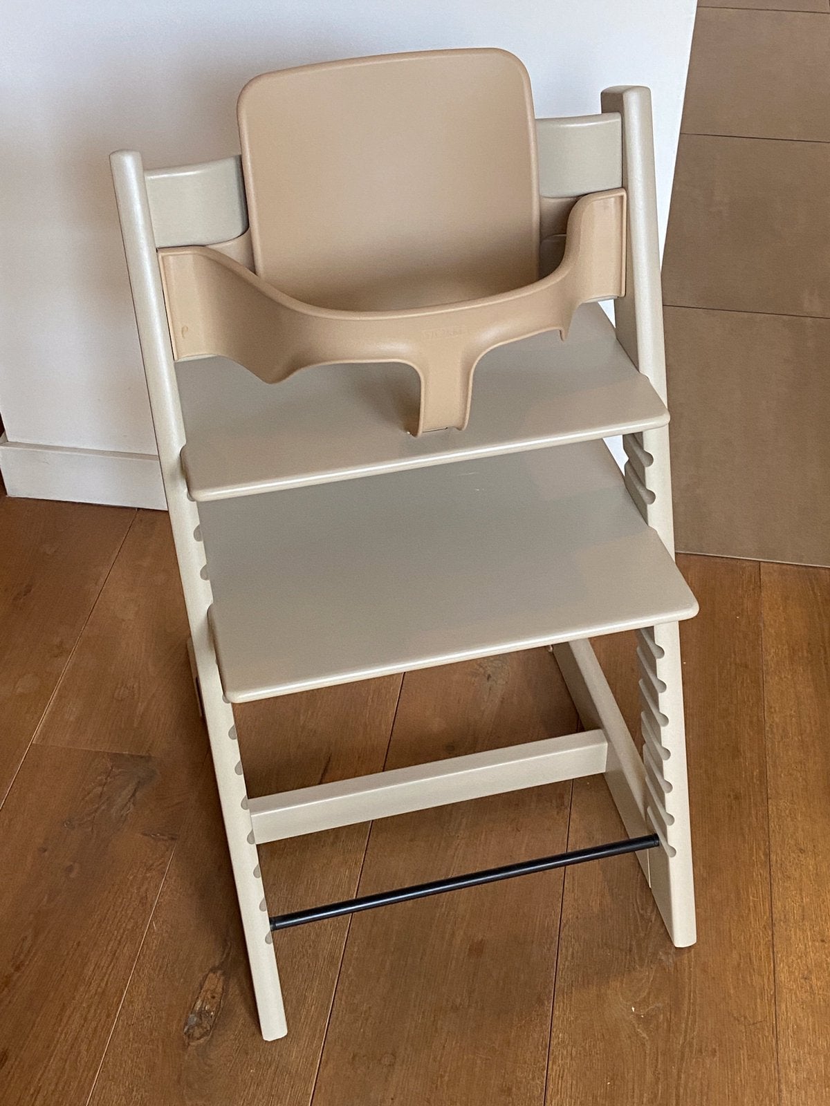 Stokke tripp trapp met babyset, etc., Kinderen en Baby's, Kinderstoelen, Ophalen, Zo goed als nieuw, Meegroeistoel