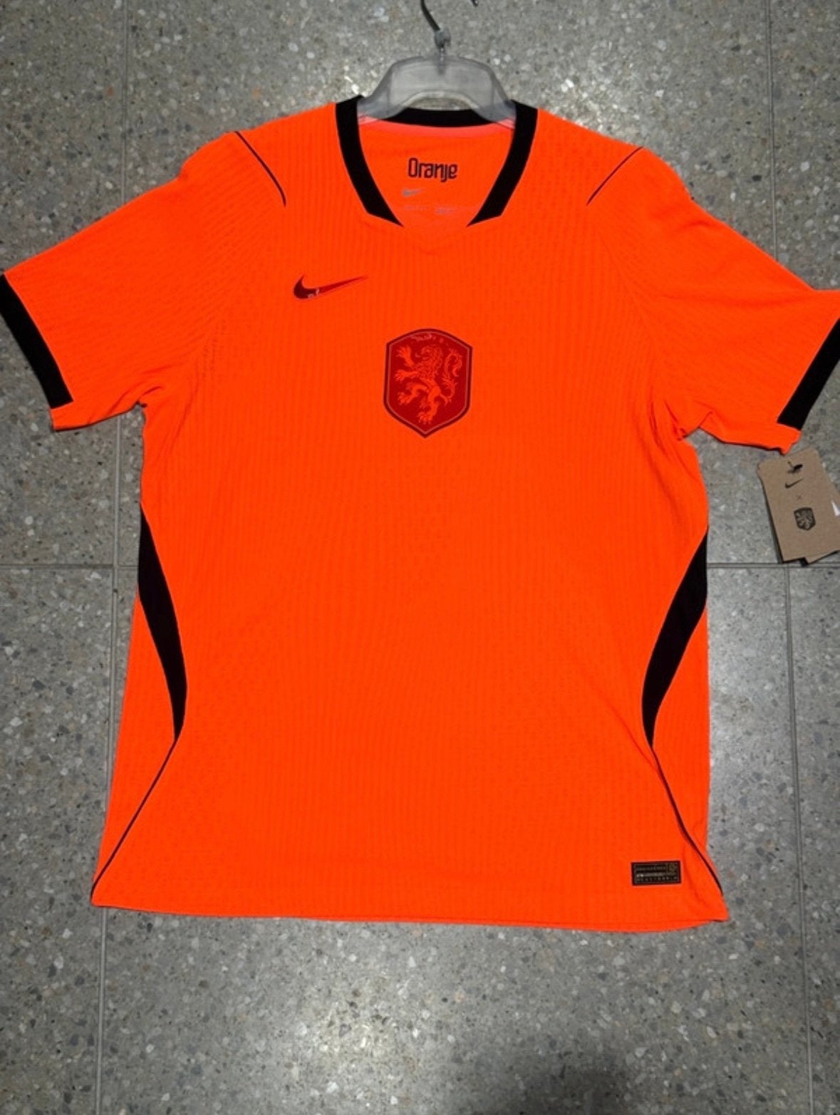 Authentic Oranje/Nederlandse elftal 2026 Thuisshirt, Maat M, Ophalen of Verzenden, Nieuw, Shirt