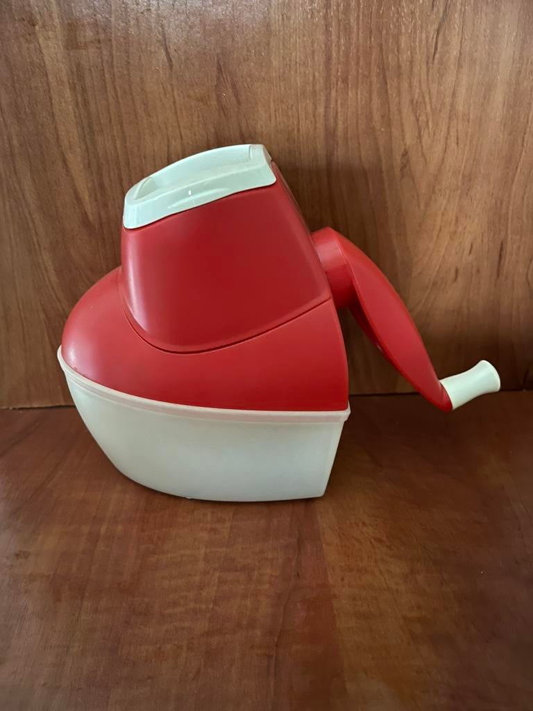 Tupperware kaasrasp, Huis en Inrichting, Keuken | Tupperware, Ophalen, Zo goed als nieuw, Overige typen