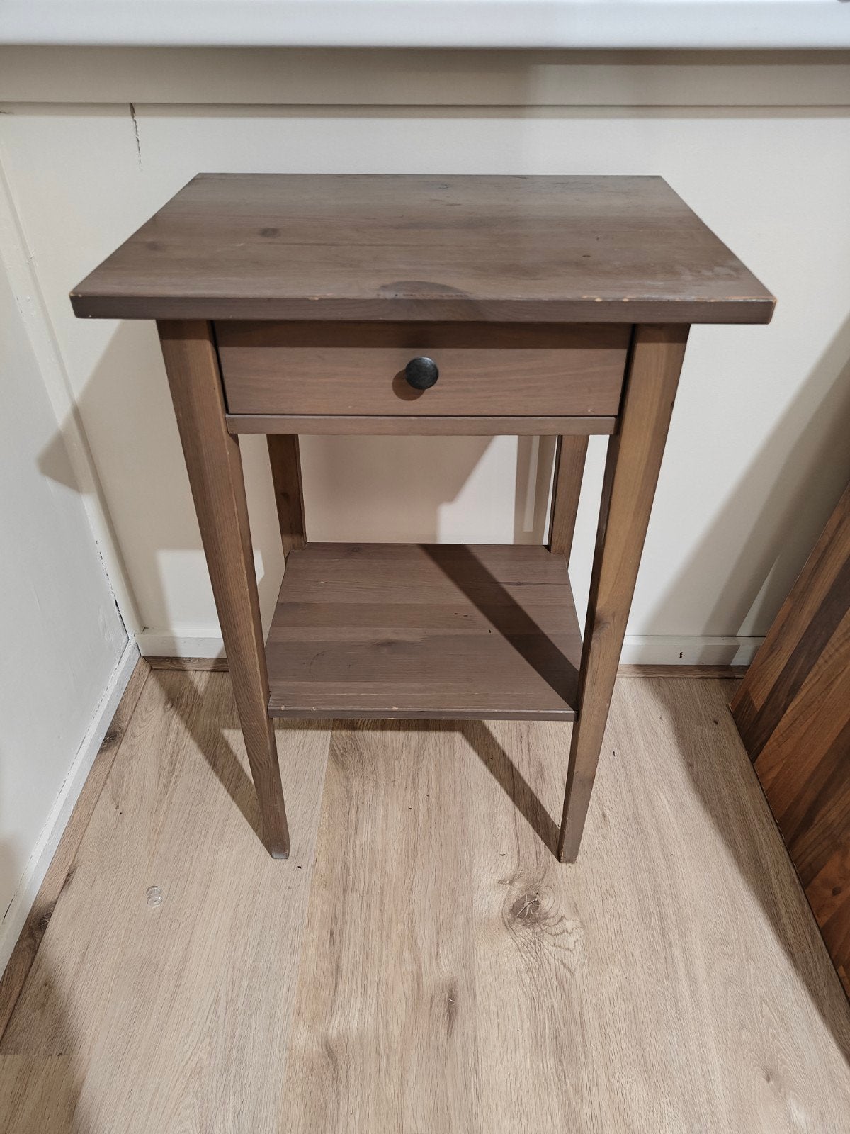 Nachtkastje ikea hemnes, Huis en Inrichting, Ophalen of Verzenden, Gebruikt, Minder dan 45 cm