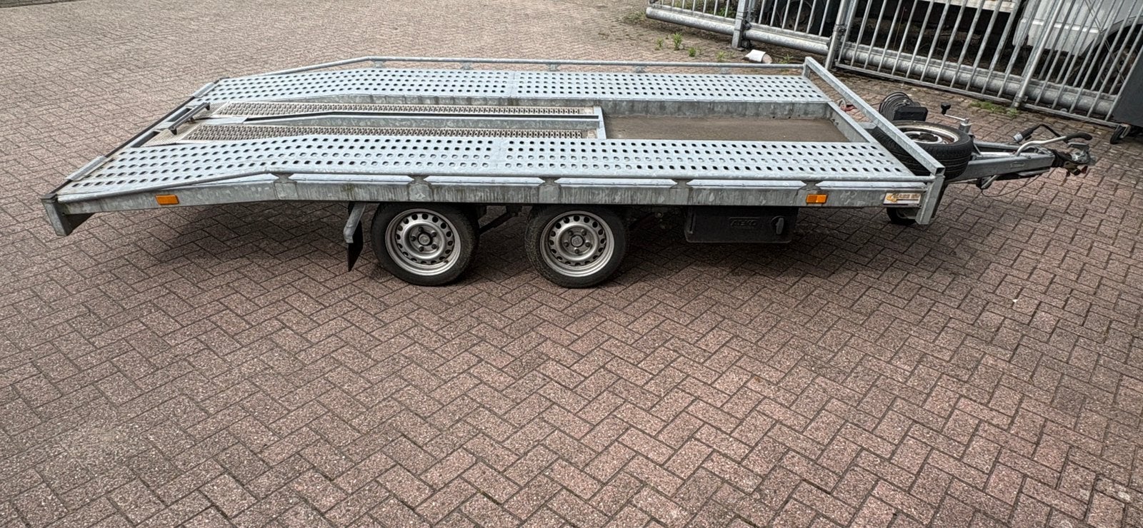 Hapert HF-2 autoambulance/autotransporter 405x202cm 1e eigen, Ophalen of Verzenden, Zo goed als nieuw