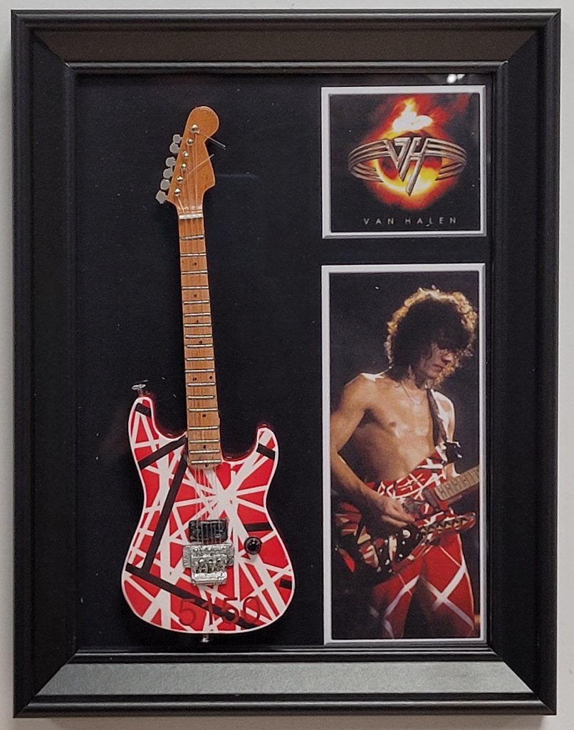 Eddie van Halen miniatuur gitaar op lijst wanddeco decoratie, Info@deconoord.nl, Deco Noord, Nieuw, Ophalen of Verzenden