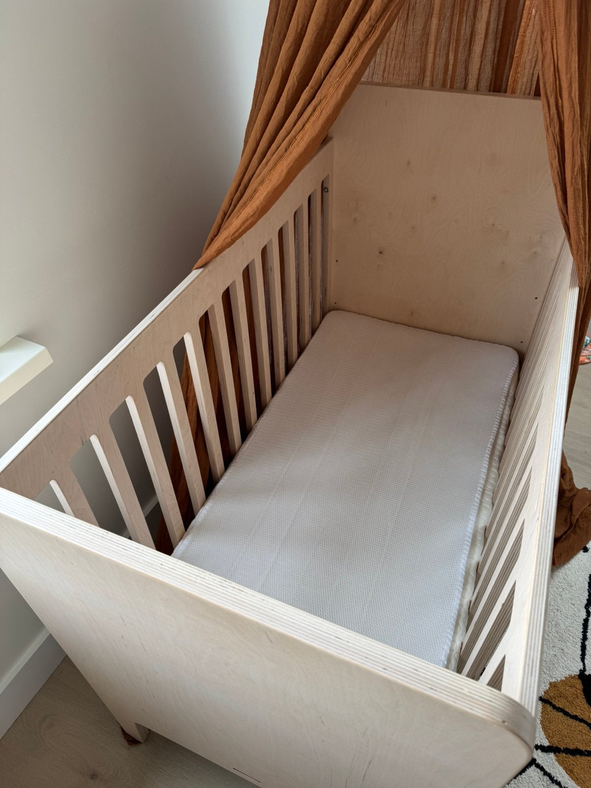 Mooi kidsmill ledikant 120x60, Ophalen, Zo goed als nieuw, Jongetje of Meisje
