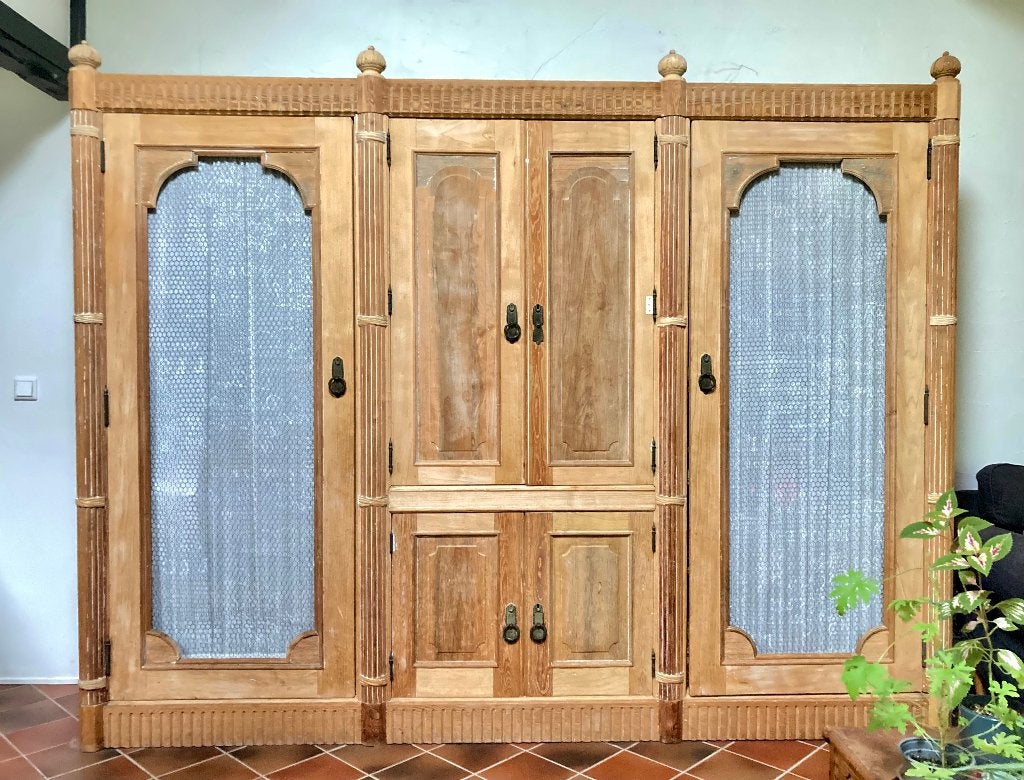 Grote houten multifunctionele kast., Ophalen, Met deur(en), Gebruikt, 200 cm of meer