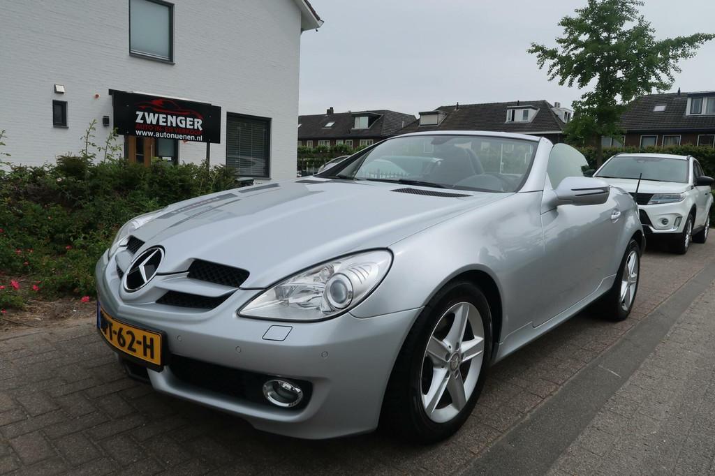 Mercedes SLK-klasse 200 K Aut FACELIFT|AIRSCARF|BLUETOOTH|PD, Auto's, Mercedes-Benz, Gebruikt, Zwart, 4 cilinders, Cabriolet