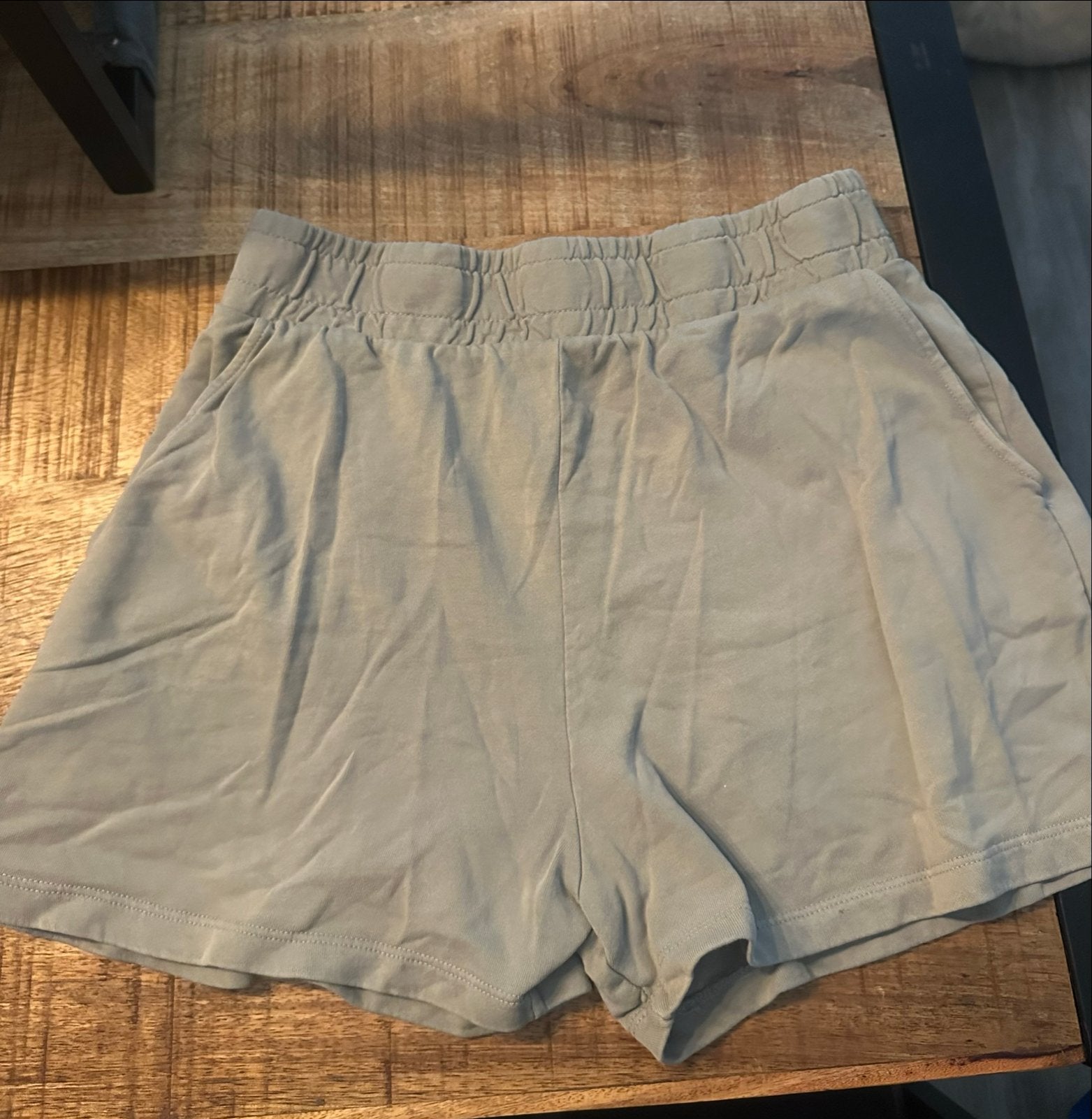 Zara shorts maat L, lichtgroen, 100% katoen, Kleding | Dames, Kort, Maat 42/44 (L), Ophalen of Verzenden, Zo goed als nieuw