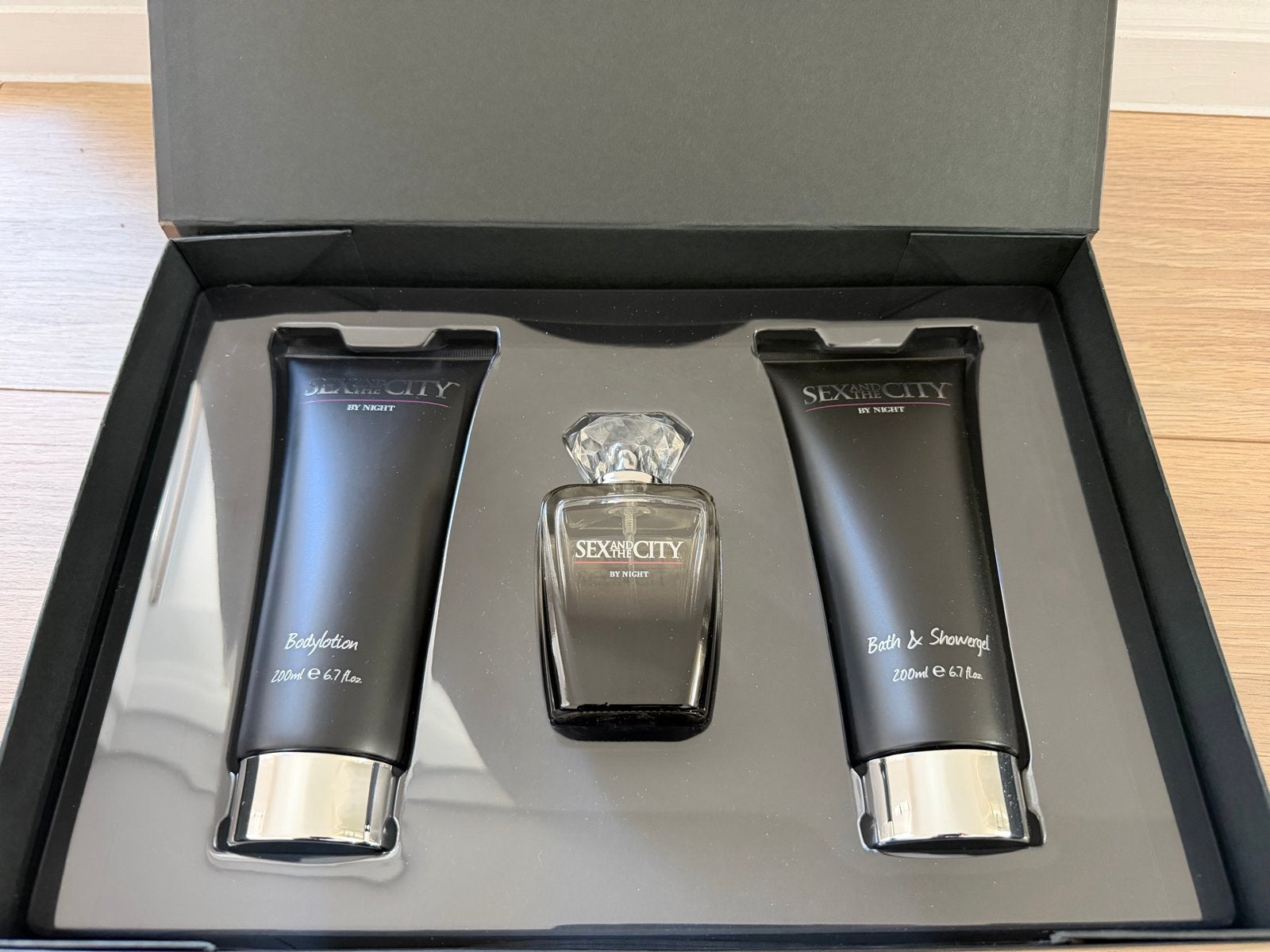 Sex and the City By Night Cadeauset - Parfum & Verzorging, Ophalen, Nieuw