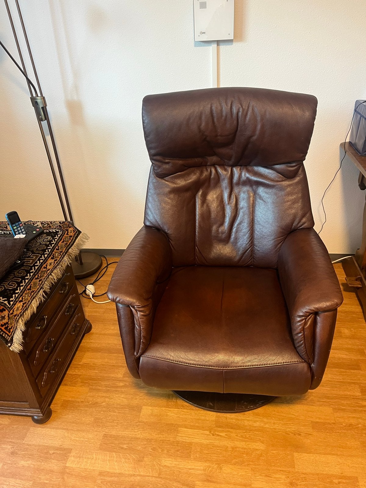 Bruine leren relaxfauteuil sta op stoel - Gebruikt, Ophalen, Gebruikt, Leer, 75 tot 100 cm