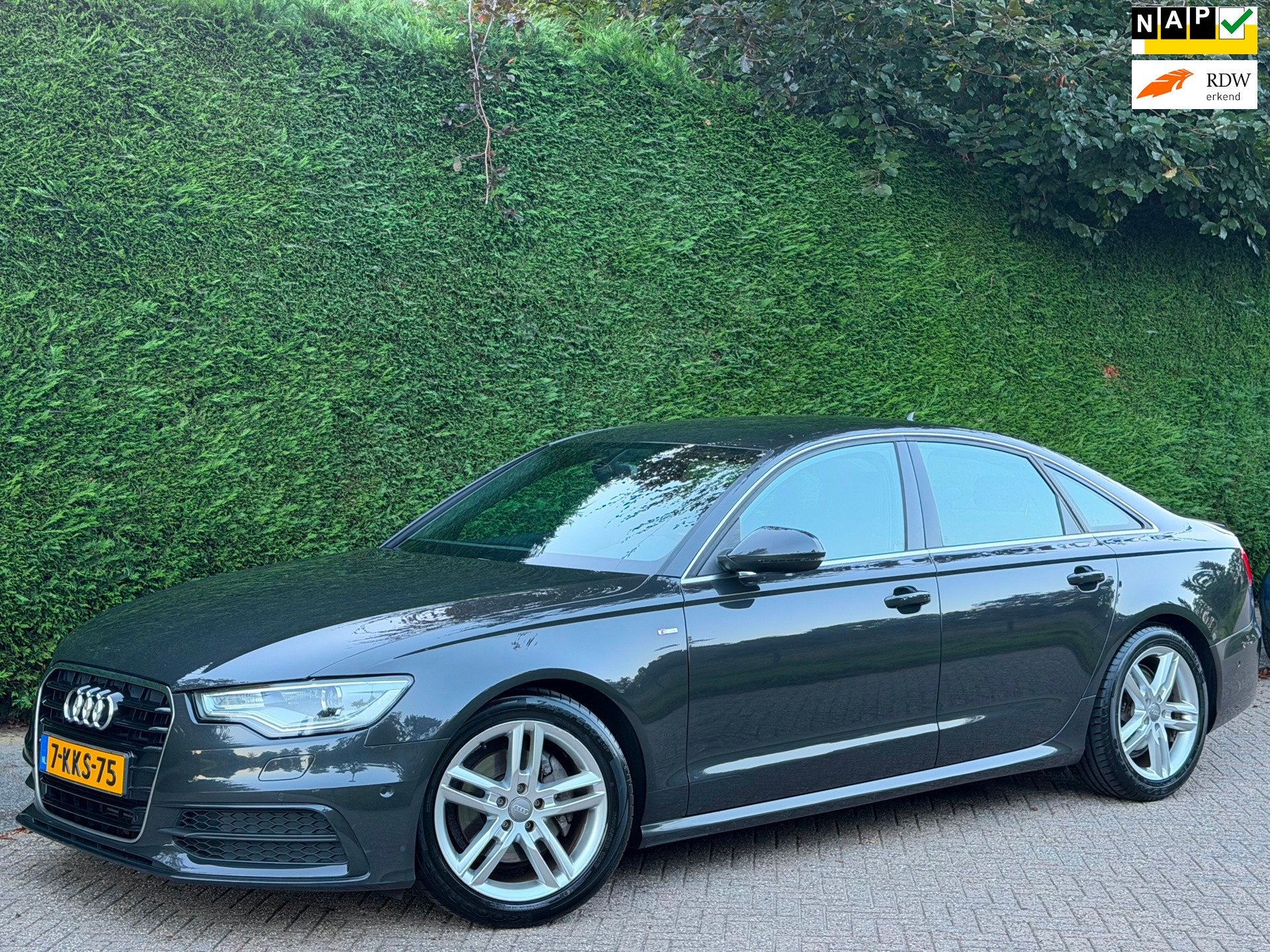 Audi A6 Limousine 2.0 TFSI AUTOMAAT/LEER/XENON/LED/S-LINE!, Gebruikt, Zwart, 4 cilinders, 1984 cc
