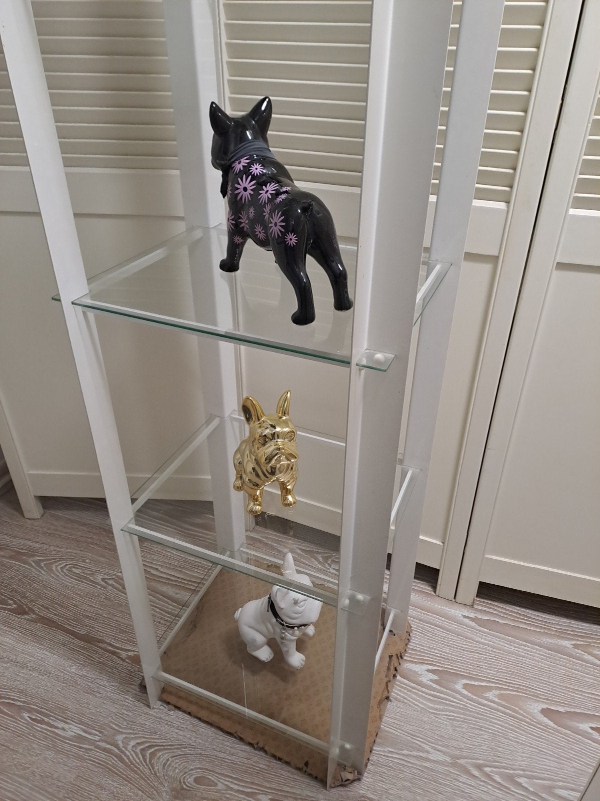 VITRINE WIT STAAL MET GLASPLATEN I.Z.G.S.T., Huis en Inrichting, Kasten | Vitrinekasten, Ophalen of Verzenden, 25 tot 50 cm, Minder dan 50 cm