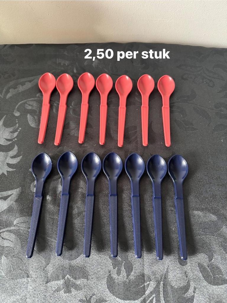 Tupperware lepels / hangaan rood en blauw, 2,50 per stuk, Ophalen of Verzenden, Nieuw, Rood, Overige typen