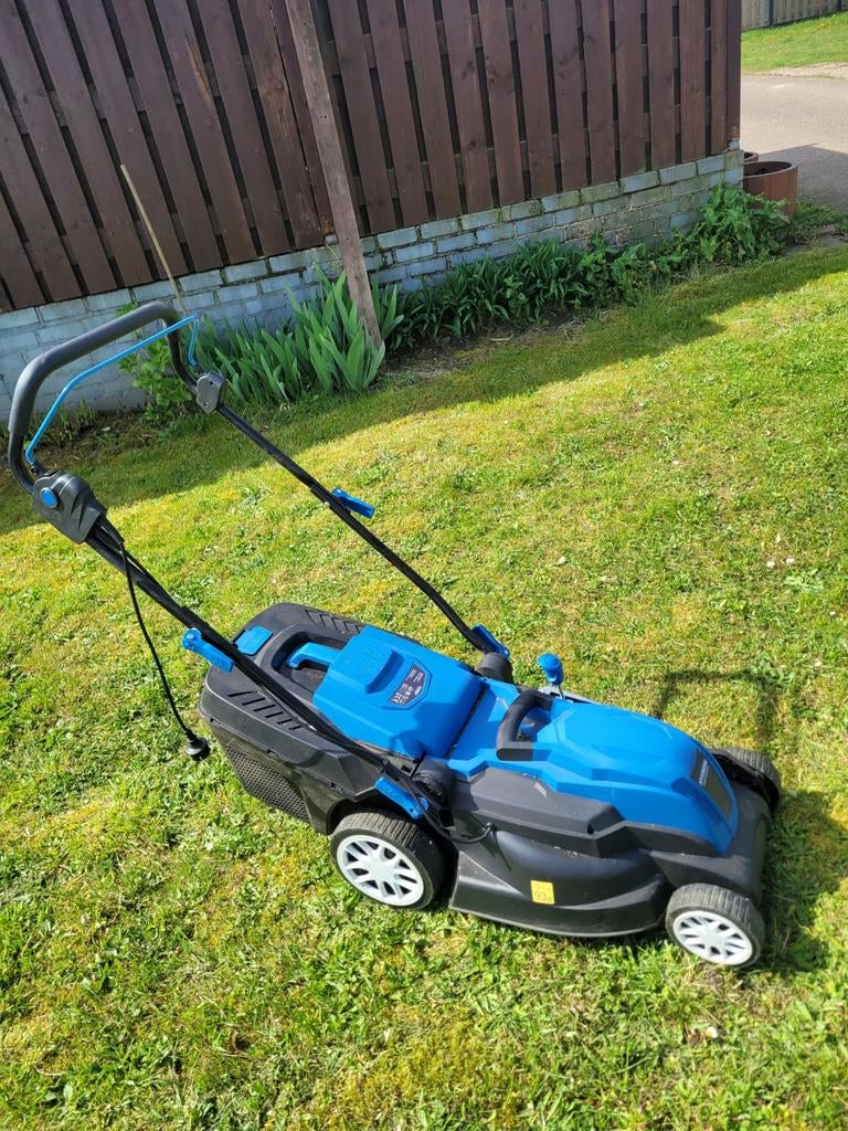 Nieuwe Hyundai grasmaaiers, Ophalen of Verzenden, Nieuw, 50 cm of meer