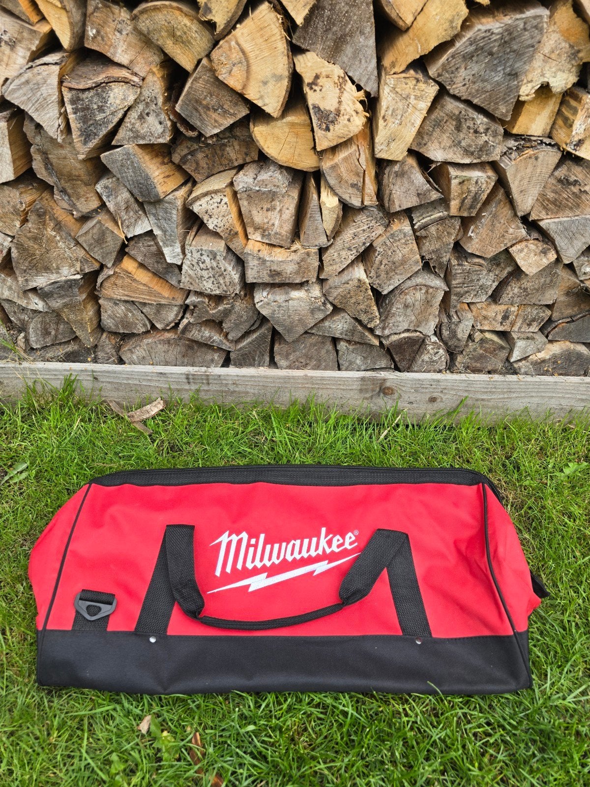 Nieuwe Milwaukee tas - Ongebruikt en ruim, Doe-het-zelf en Verbouw, Gereedschap | Handgereedschap, Nieuw, Ophalen of Verzenden