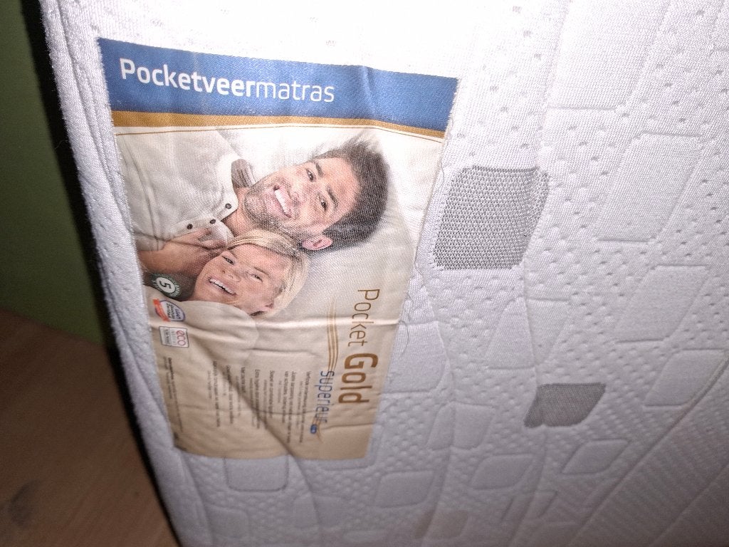 Gratis af te halen in Banholt 2 goede Matrassen, Ophalen, Gebruikt, 90 cm, Eenpersoons