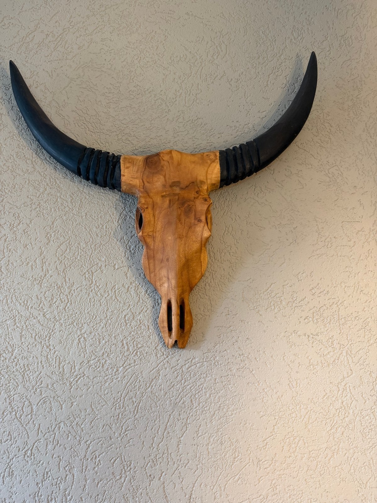 Houten Stierenkop Wanddecoratie - Uniek Handgemaakt Beeld, Antiek en Kunst, Kunst | Beelden en Houtsnijwerken, Ophalen, 50 - 100 cm