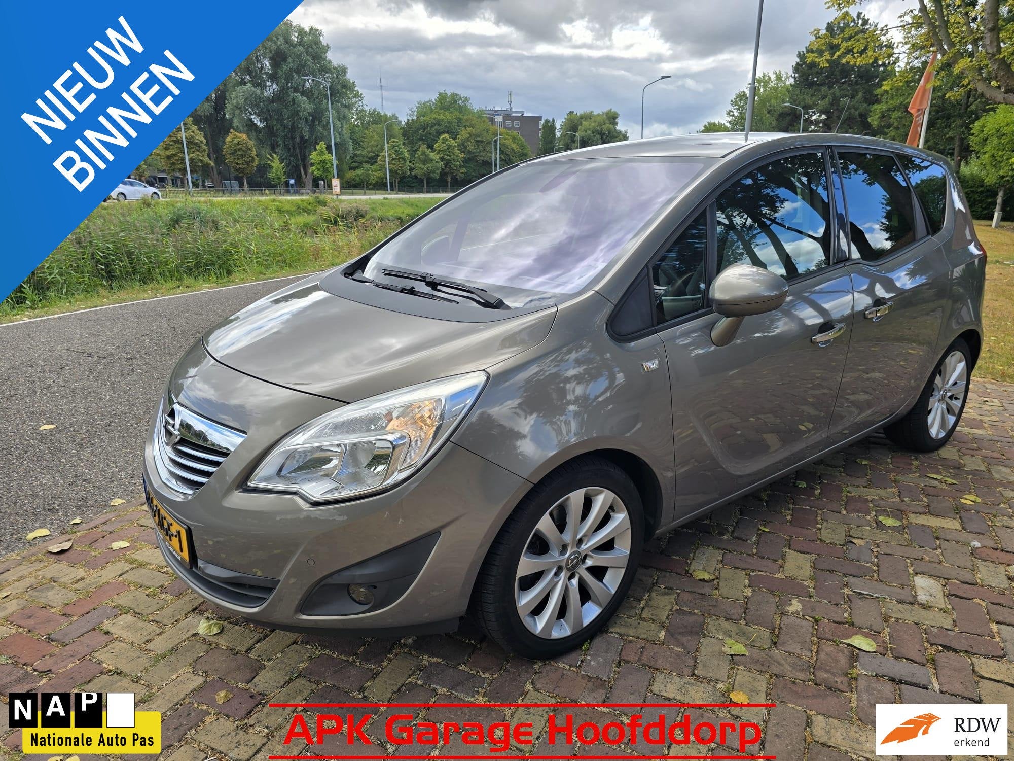 Opel Meriva 1.4 Turbo Cosmo / 130000 km boekjes, Voorwielaandrijving, Euro 5, Stof, Gebruikt