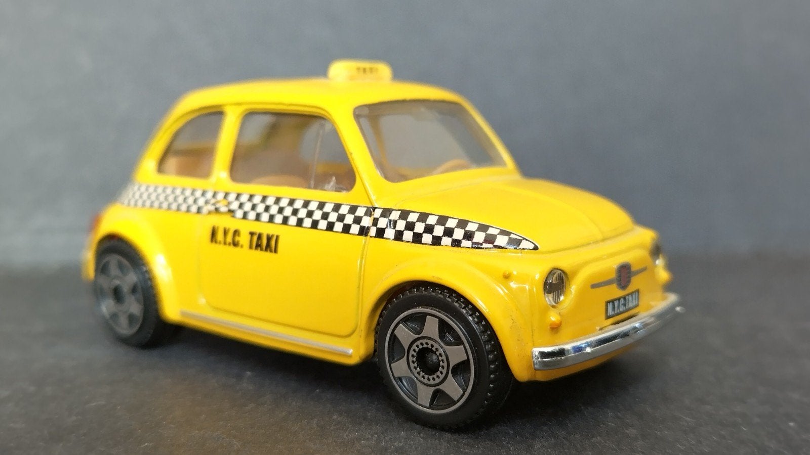 Fiat 500 New York Taxi 1:38 Bburago Pol, Auto, Verzenden, ., Zo goed als nieuw
