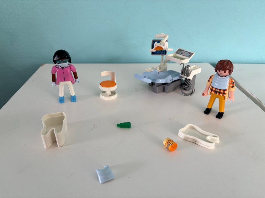 Playmobil Tandarts Praktijk 70198, Complete set, Ophalen of Verzenden, Zo goed als nieuw, City life