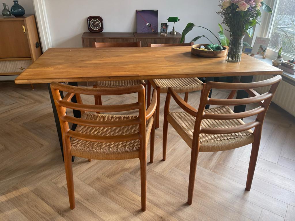 2 Niels Otto Møller stoelen model 68, Ophalen of Verzenden