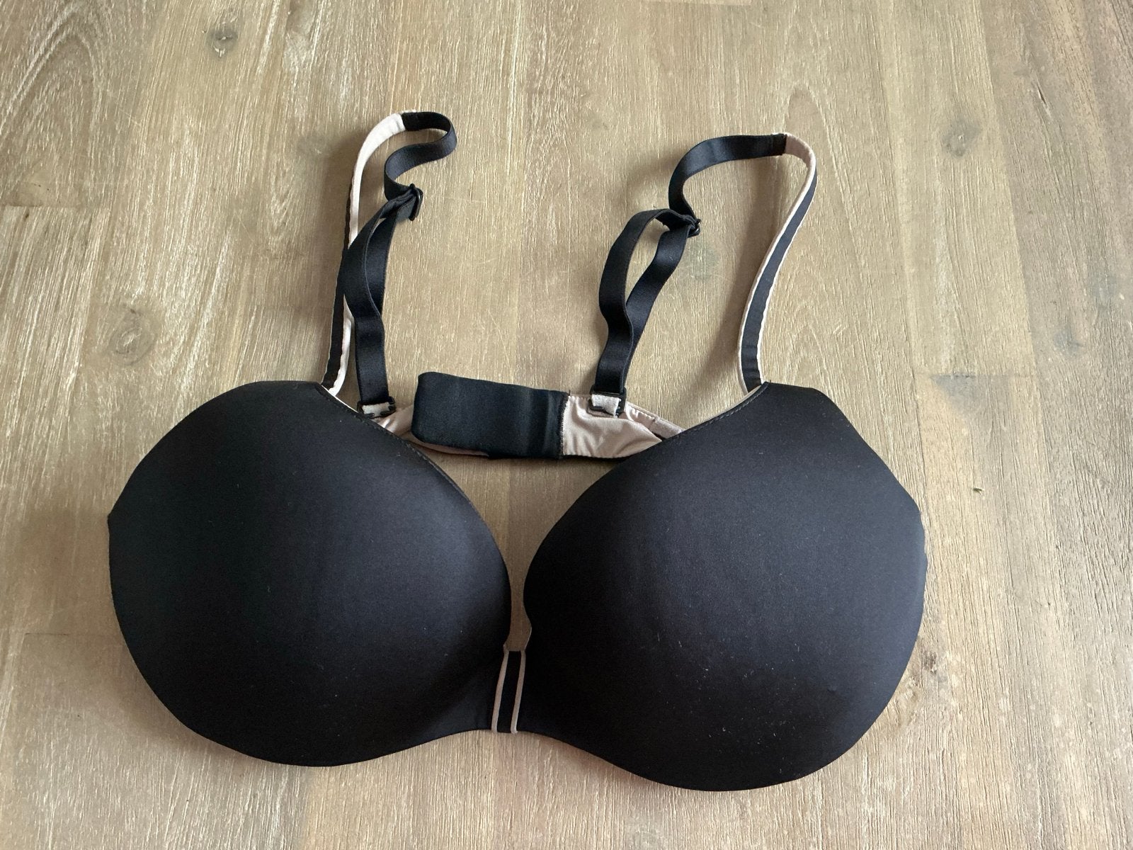 Chantelle Voorgevormde Beugel BH Zwart/Beige 75C, Ophalen of Verzenden, Zwart, BH