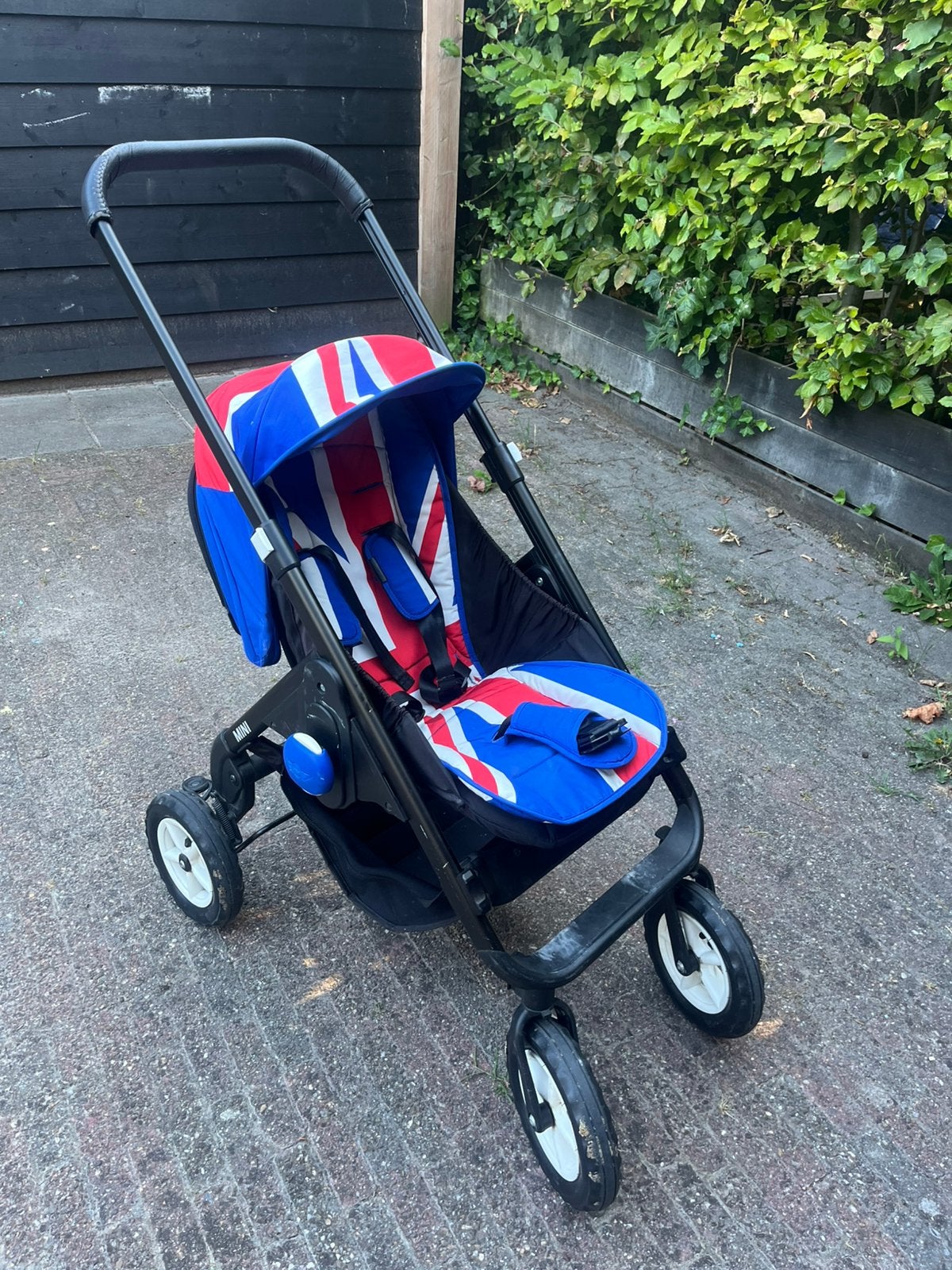 Buggy Hamilton, Ophalen, Gebruikt