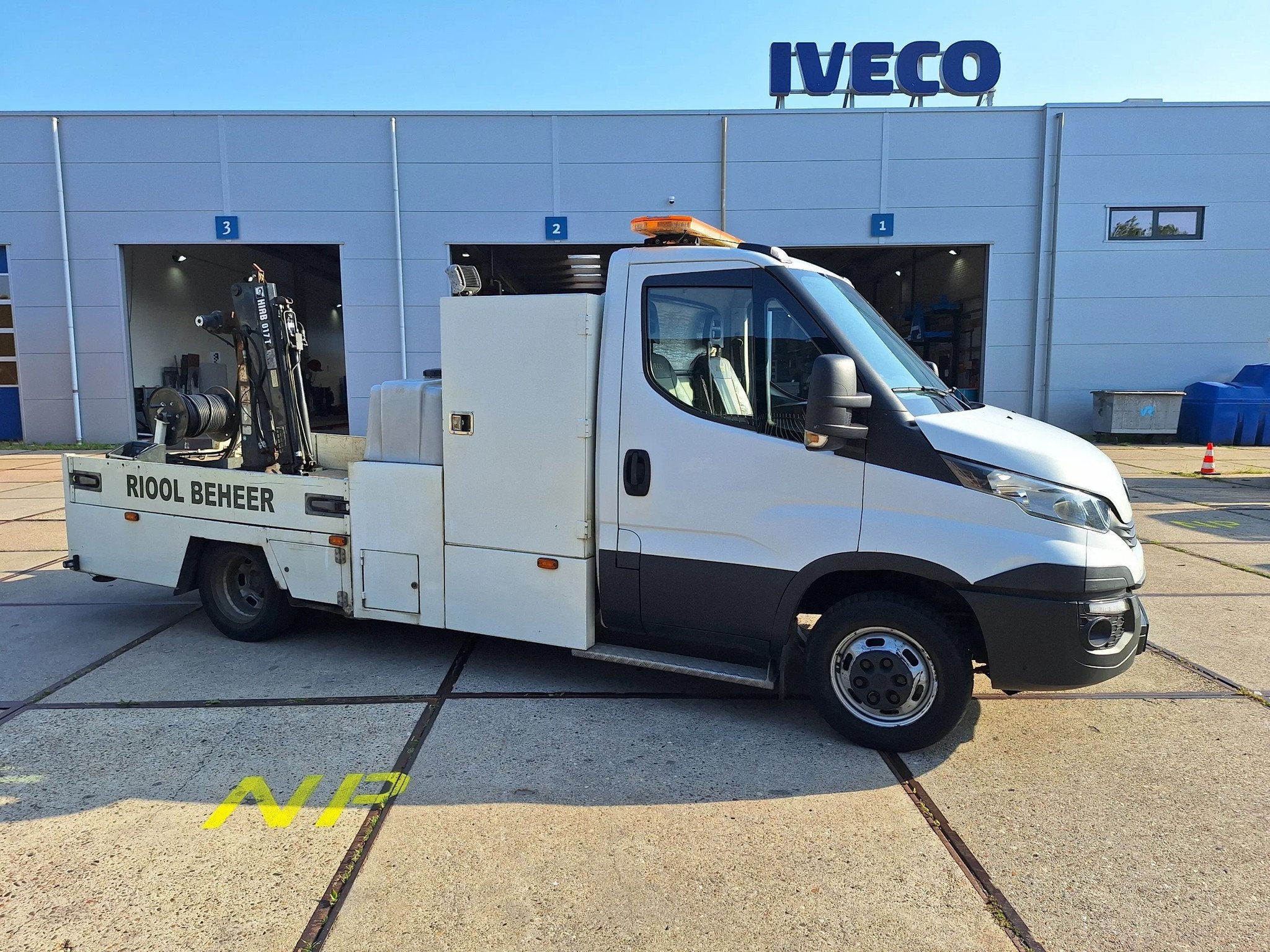 Iveco Daily 50 50C18 - RIOOLWAGEN Rioned (bj 2016), Auto's, Achterwielaandrijving, Gebruikt, Euro 6, 4 cilinders