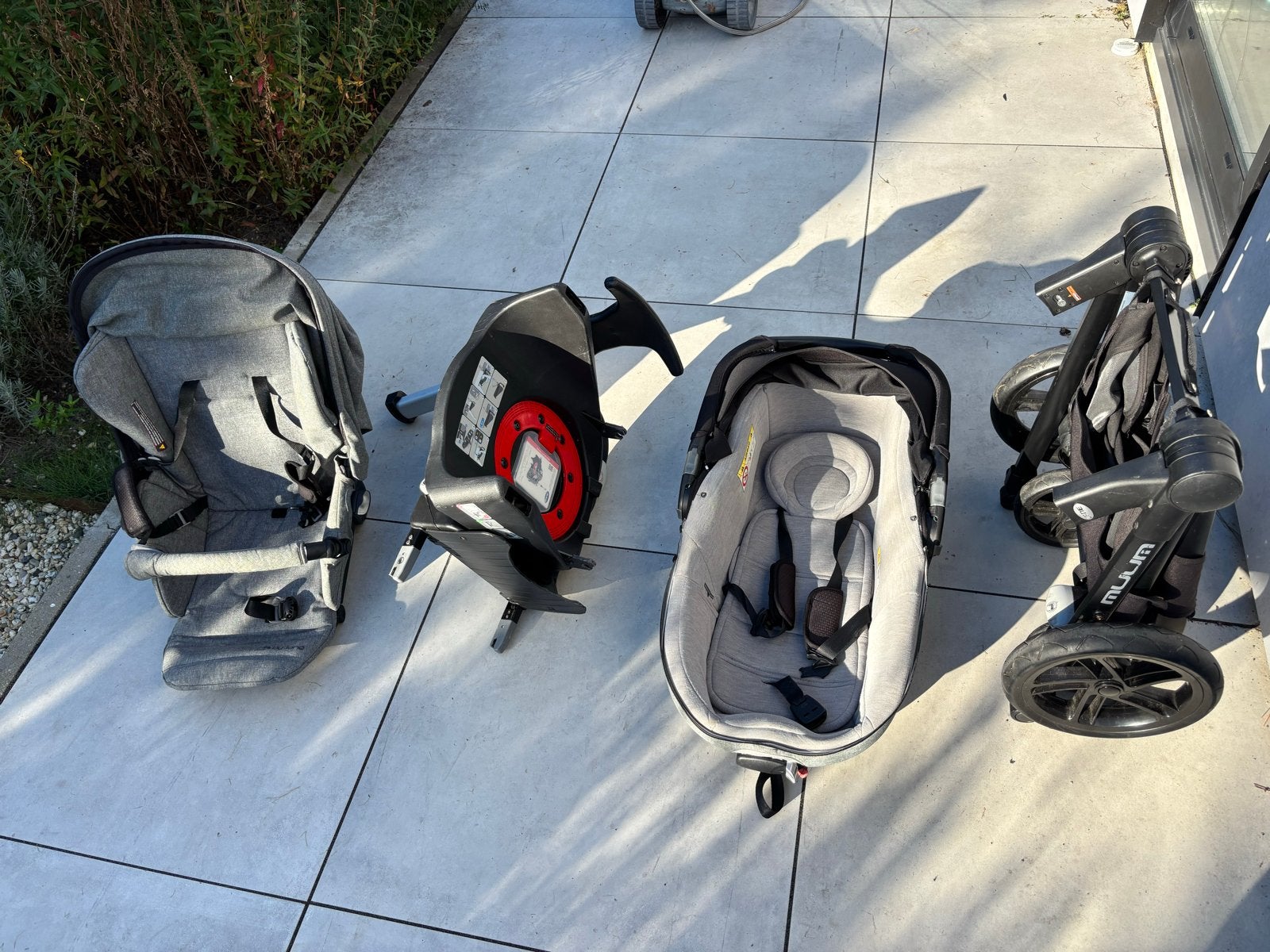 Jane Matrix Light 2 reiswieg, autostoel, kinderwagen & isofi