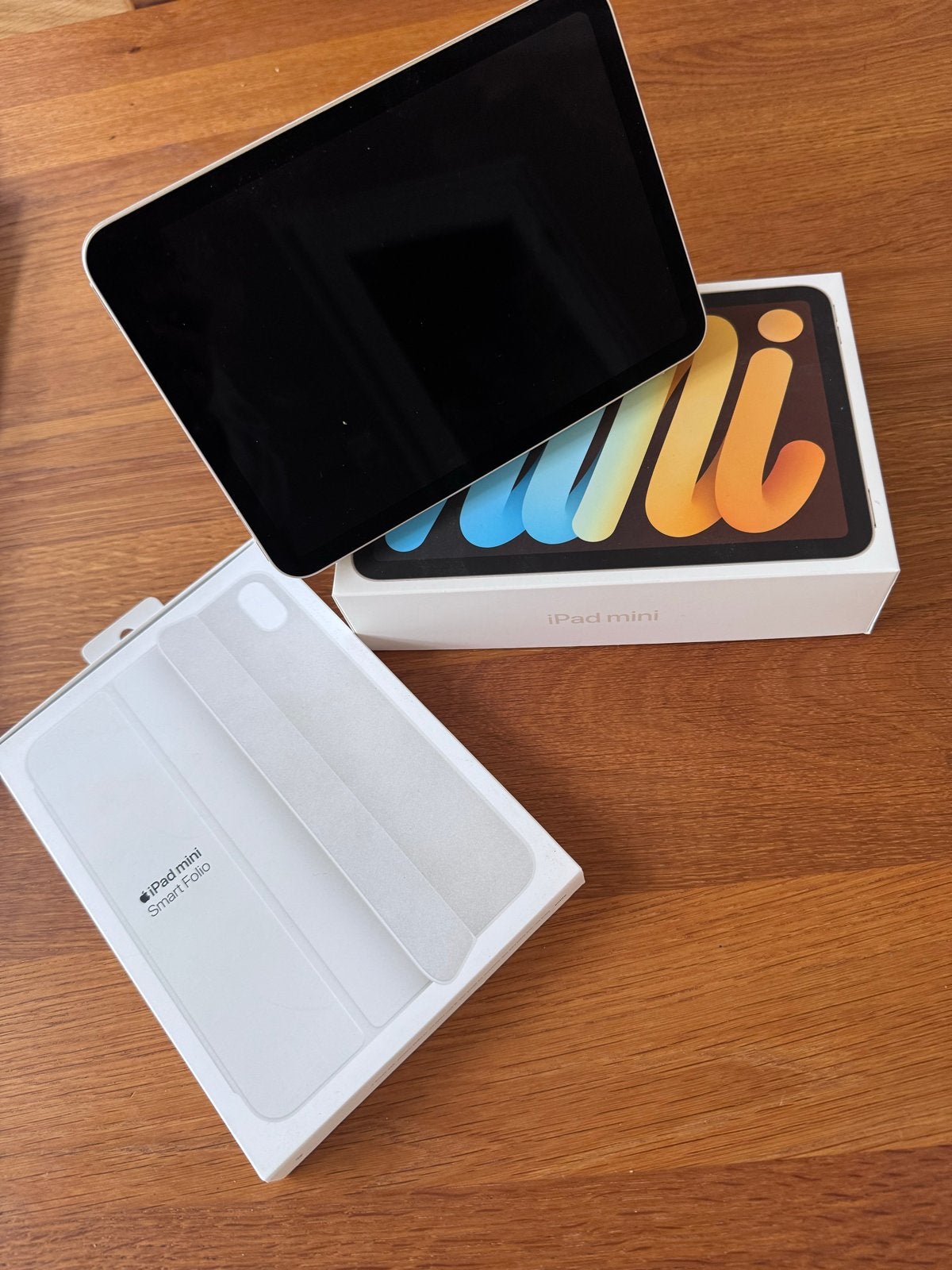 iPad Mini (6e gen) 64GB Wifi (2021) + Smart Cover, Ophalen of Verzenden, Zo goed als nieuw, 64 GB, Zilver