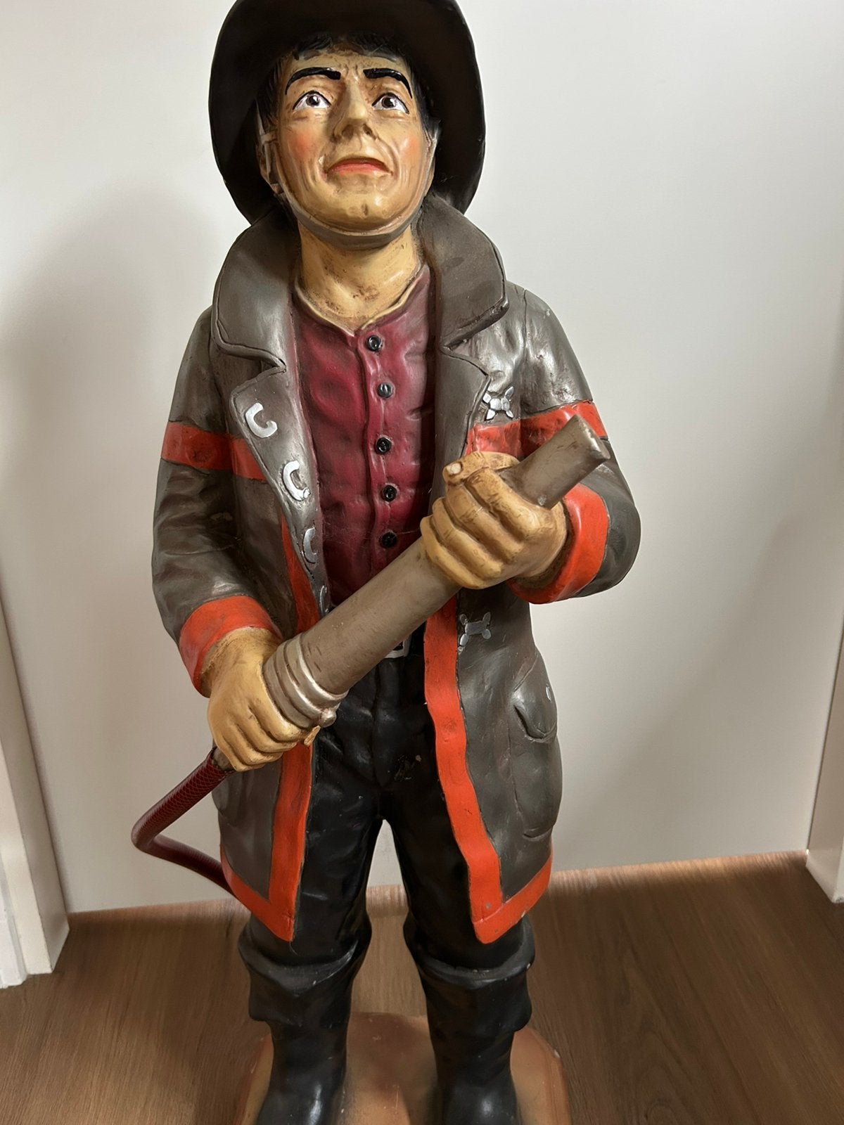 Grote Brandweerman Beeld Polyresin (Polystone), Ophalen