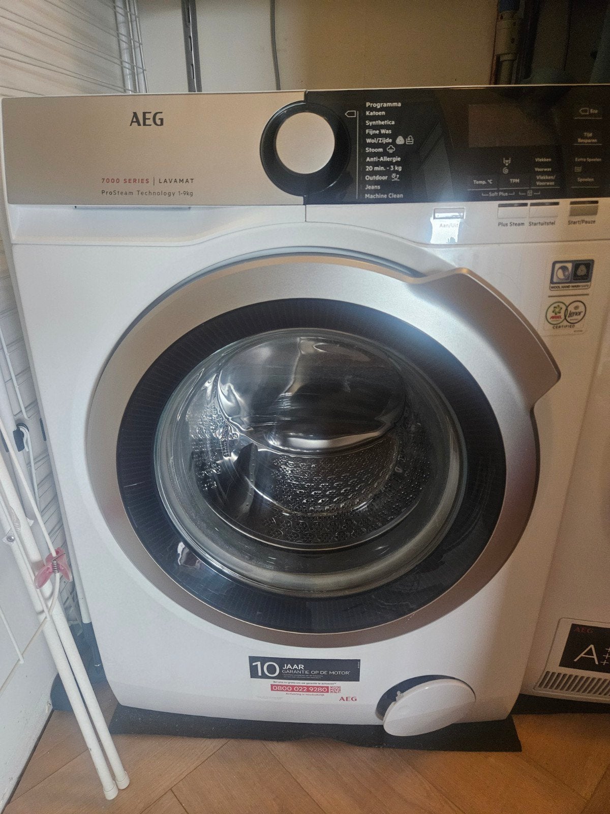 AEG Wasmachine en Wasdroger set (6 jaar oud), Witgoed en Apparatuur, Wasdrogers, Gebruikt, Condens, Voorlader, 8 tot 10 kg, 85 tot 90 cm