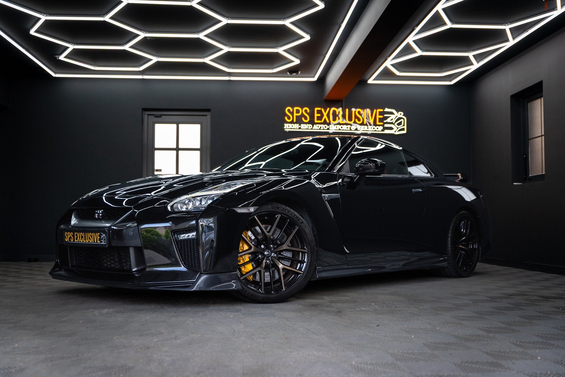 Nissan GT-R 3.8 V6 Prestige / Downpipes / Recaro / Bose /, Auto's, Automaat, Gebruikt, GT-R, 4 stoelen